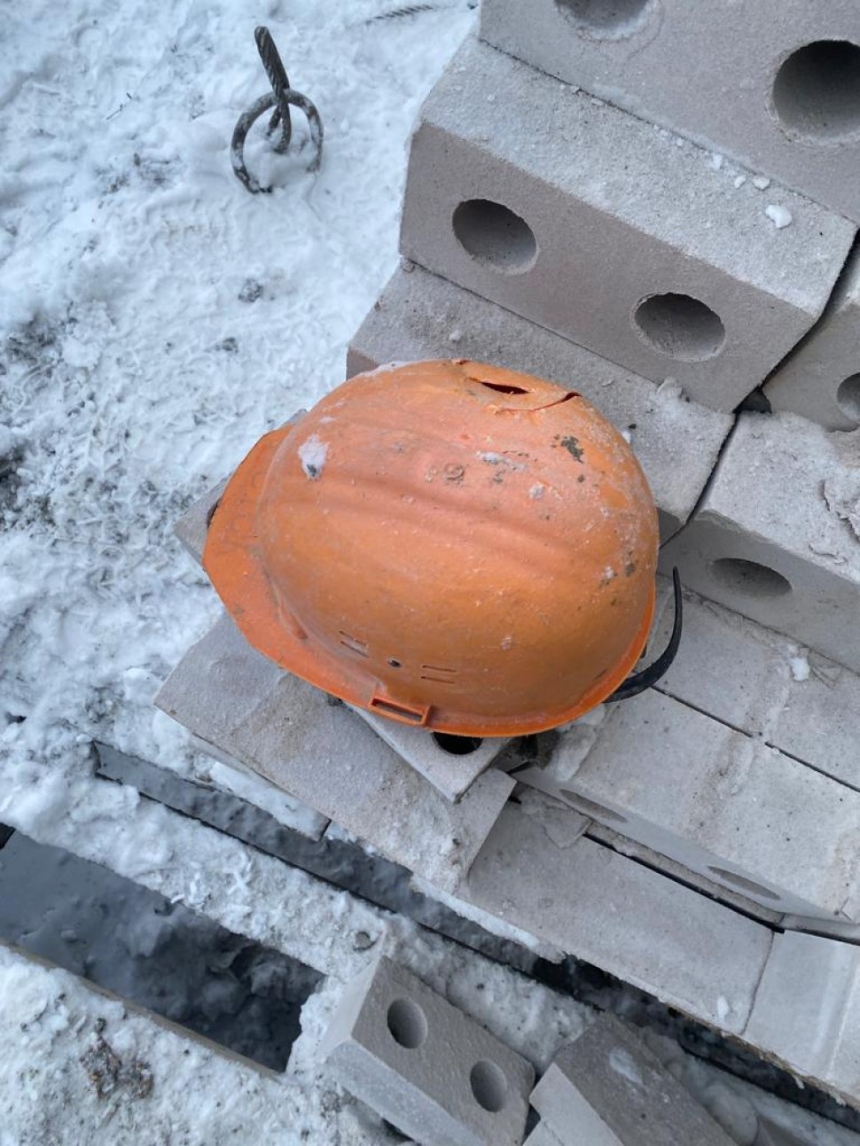 В Северодвинске осудят крановщика за нарушение правил безопасности на стройке